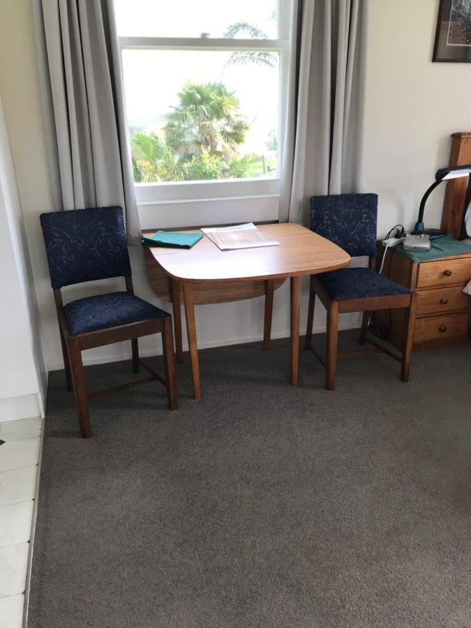 Tui Cottage Te Arai Екстериор снимка